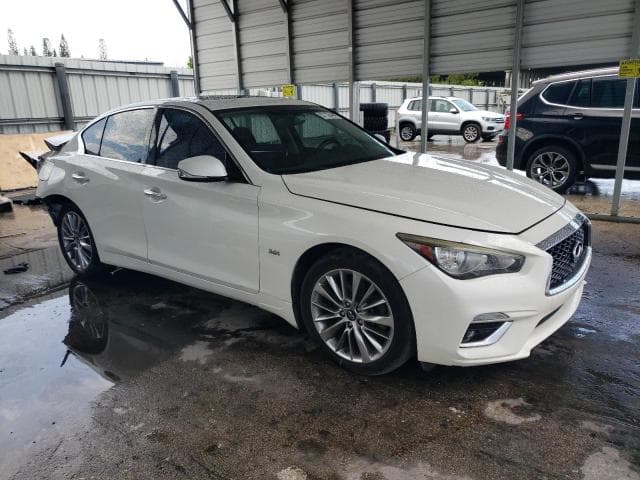 2018 INFINITI Q50 LUXE 4