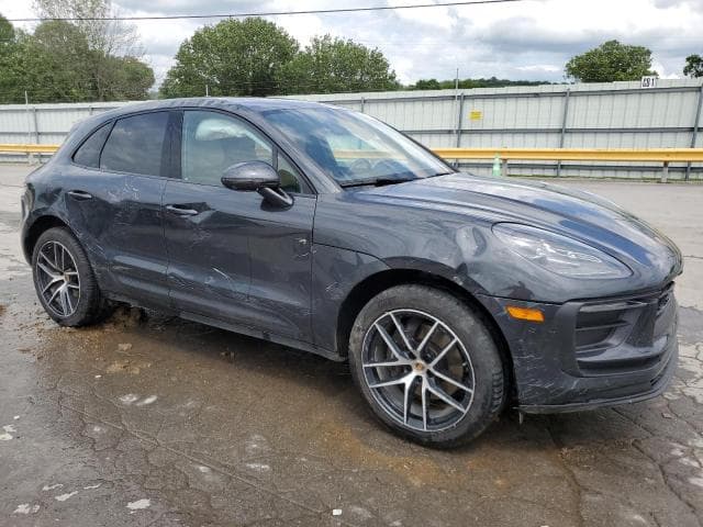 2023 PORSCHE MACAN BASE 4