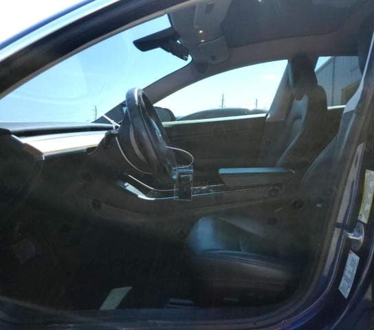 2018 TESLA MODEL 3 7