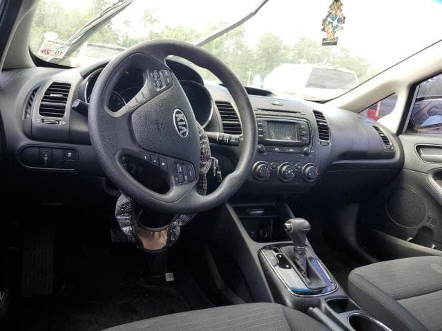 2017 KIA FORTE LX 8