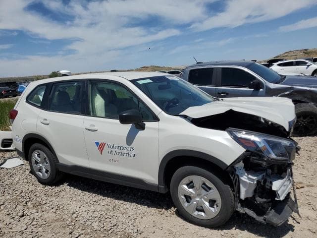 2024 SUBARU FORESTER 4