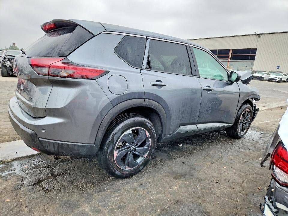 2025 NISSAN ROGUE SV 3
