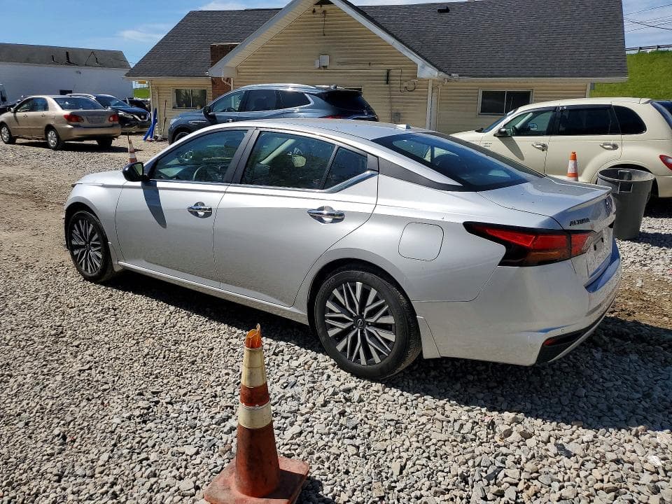 2024 NISSAN ALTIMA SV 2