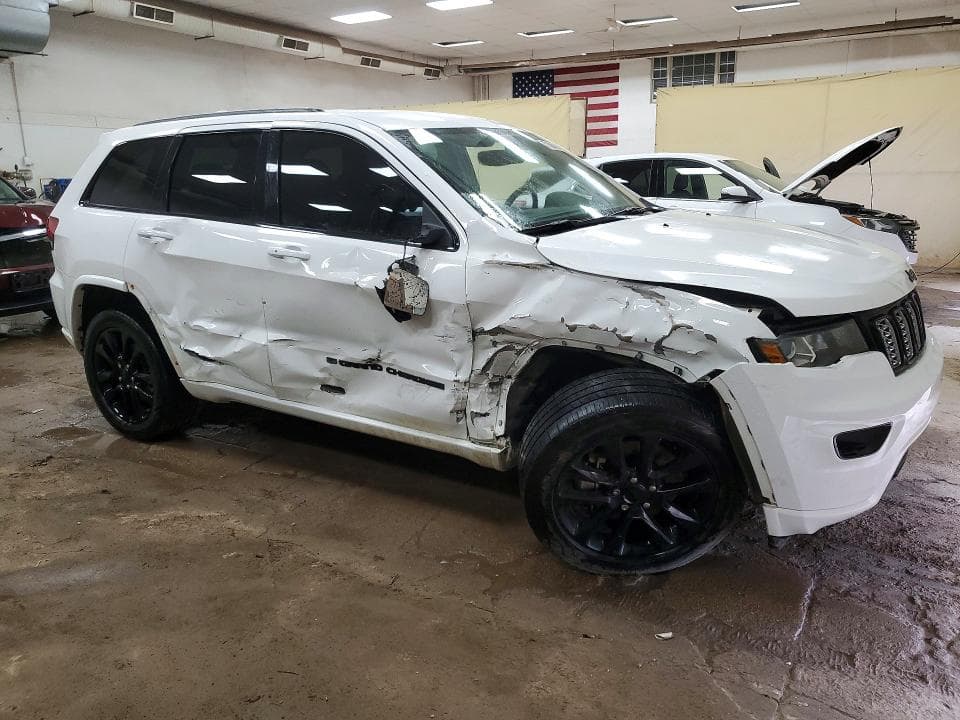 2022 JEEP GRAND CHEROKEE LAREDO E 4