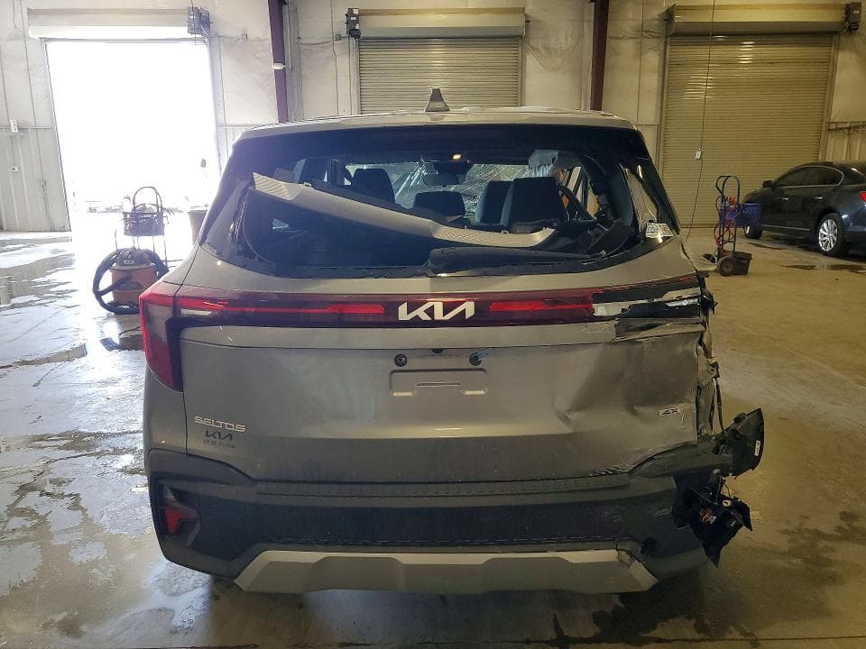 2024 KIA SELTOS LX 6