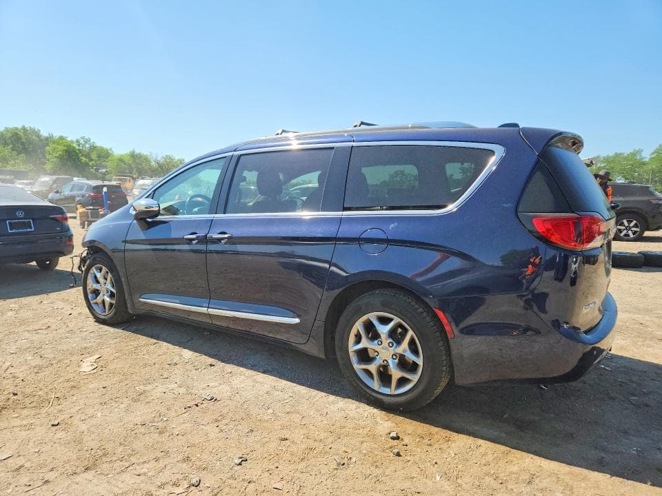 2017 CHRYSLER PACIFICA LIMITED 2