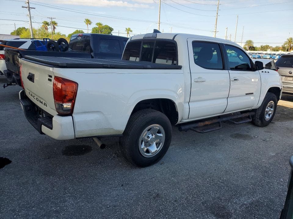 2017 TOYOTA TACOMA SR 3