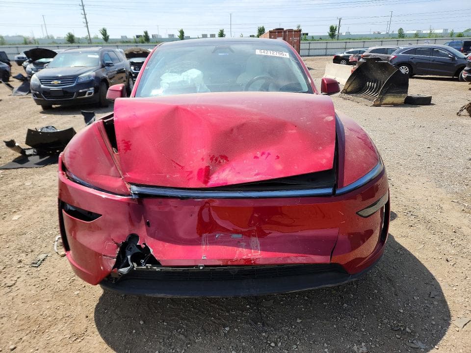 2026 TESLA MODEL Y 5