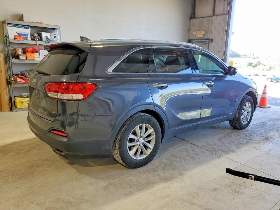 2017 KIA SORENTO LX V6 6