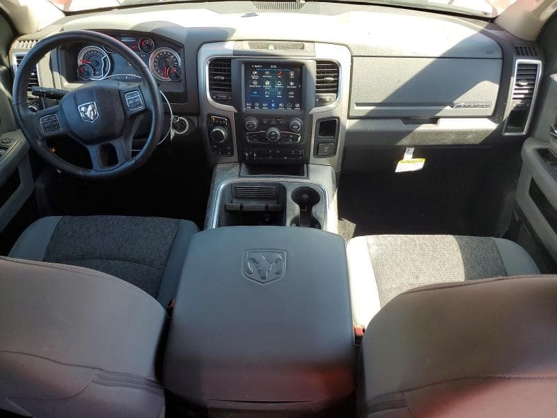 2019 RAM 1500 CLASSIC SLT 8