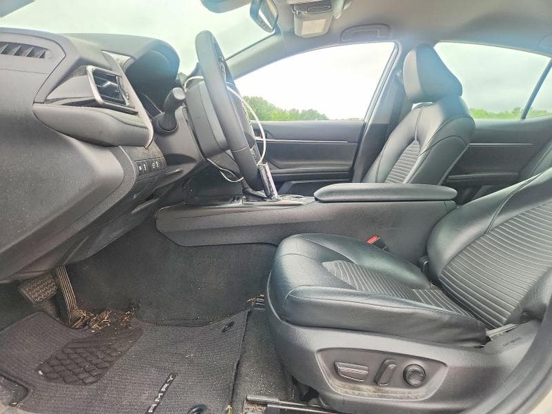 2022 TOYOTA CAMRY SE 7