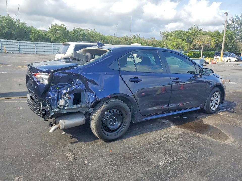 2026 TOYOTA COROLLA LE 3