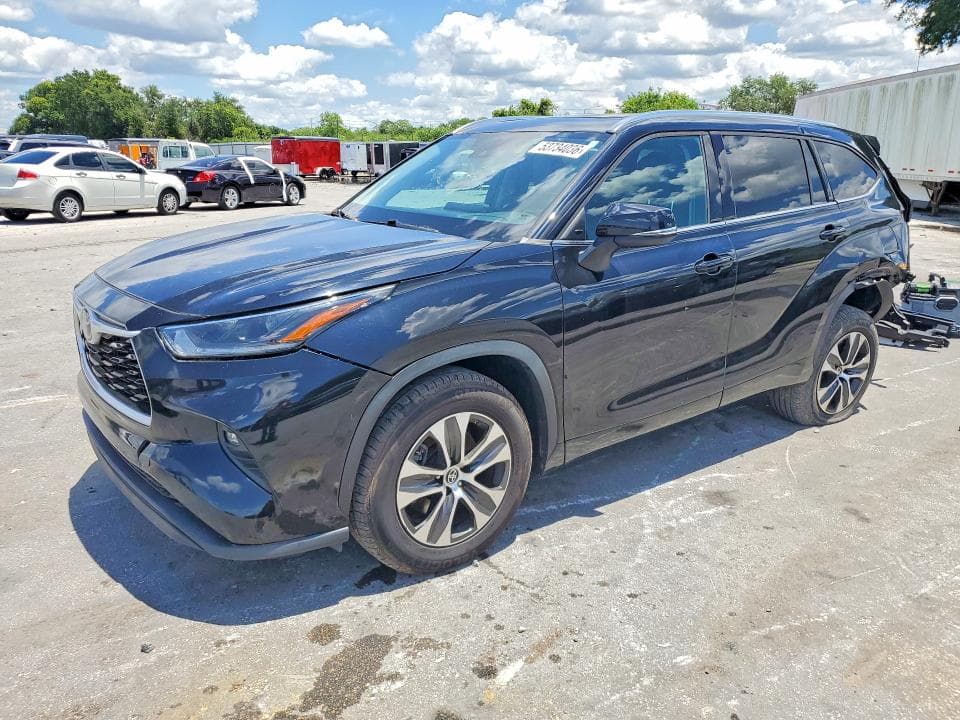 2021 TOYOTA HIGHLANDER - 1