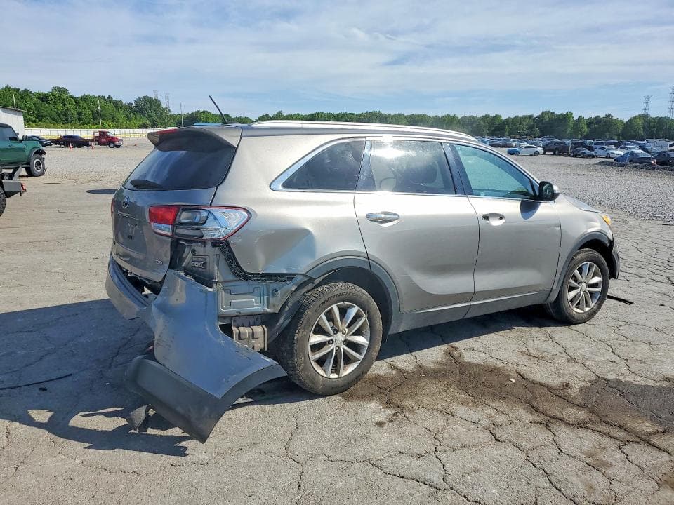 2017 KIA SORENTO LX 3
