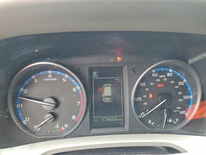 2017 TOYOTA RAV4 LE 9