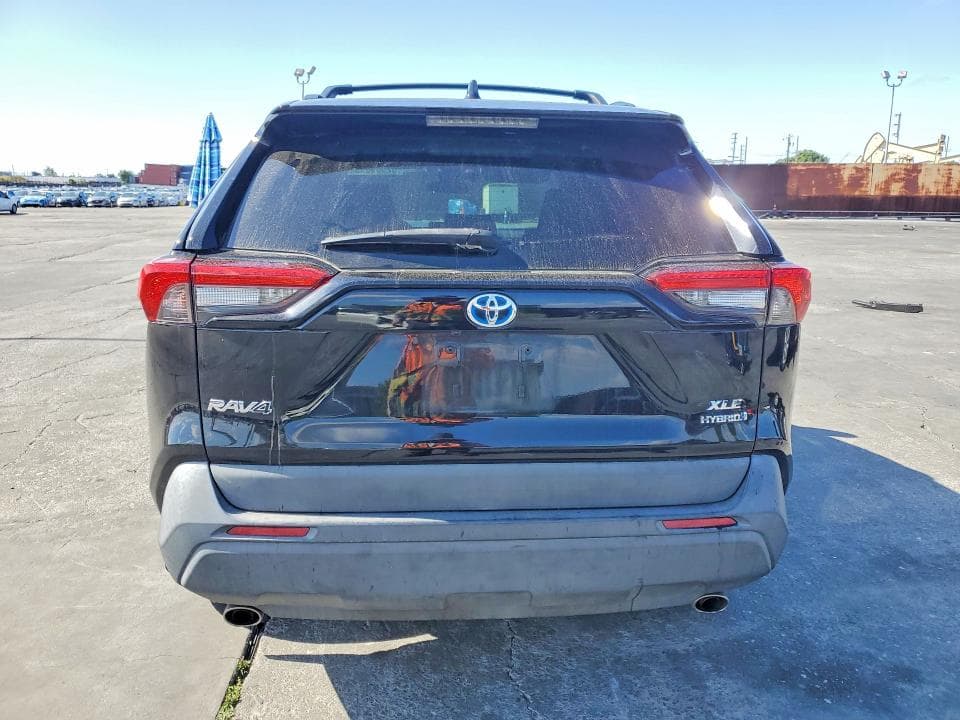 2019 TOYOTA RAV4 HYBRID XLE 6