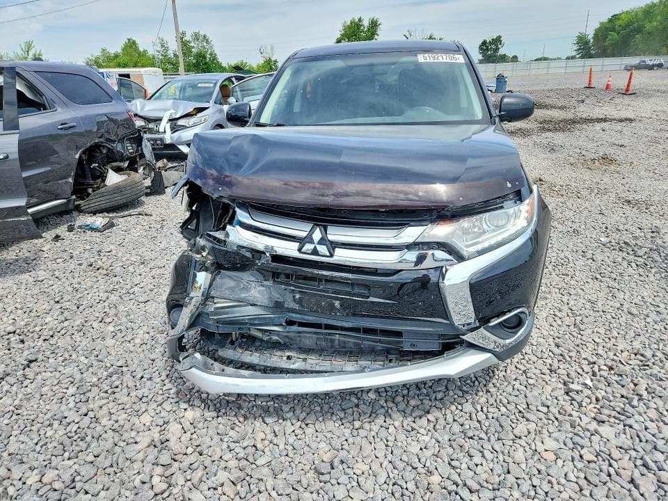 2017 MITSUBISHI OUTLANDER ES 5