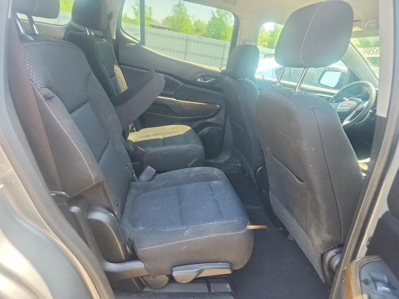 2023 GMC ACADIA SLE 11