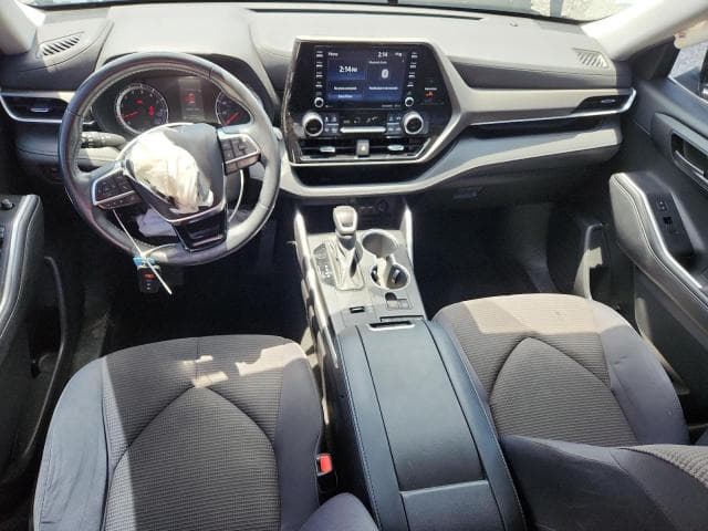 2021 TOYOTA HIGHLANDER LE 8