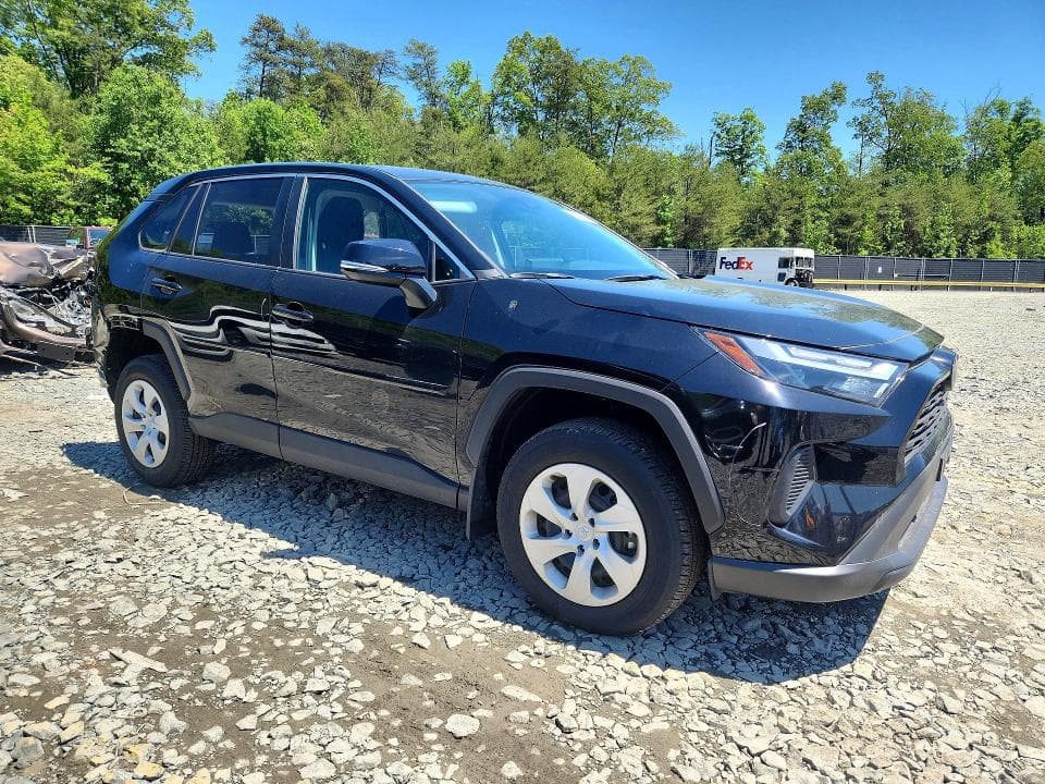 2025 TOYOTA RAV4 LE 4