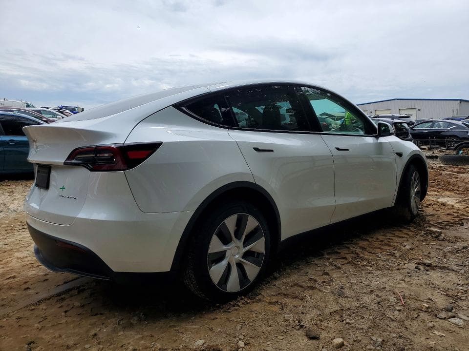 2023 TESLA MODEL Y 3