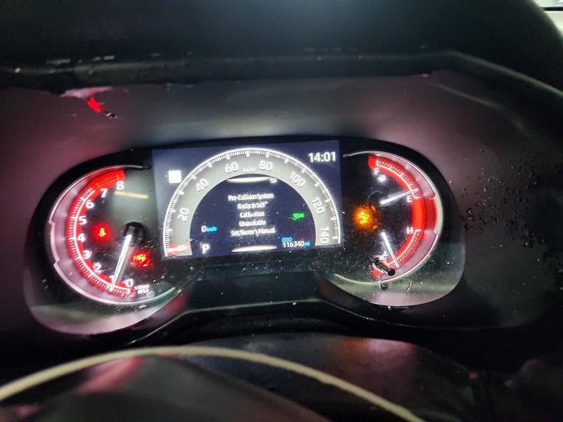 2023 TOYOTA RAV4 XLE 9