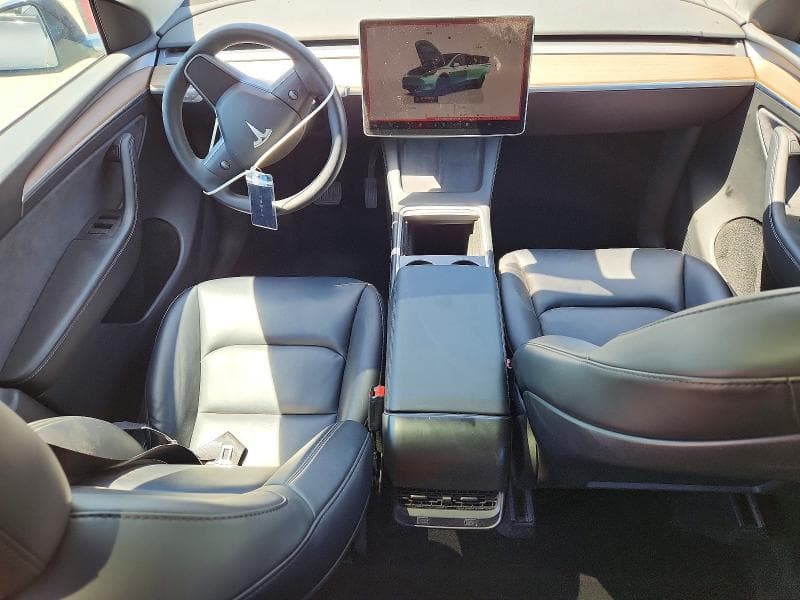 2024 TESLA MODEL Y 8
