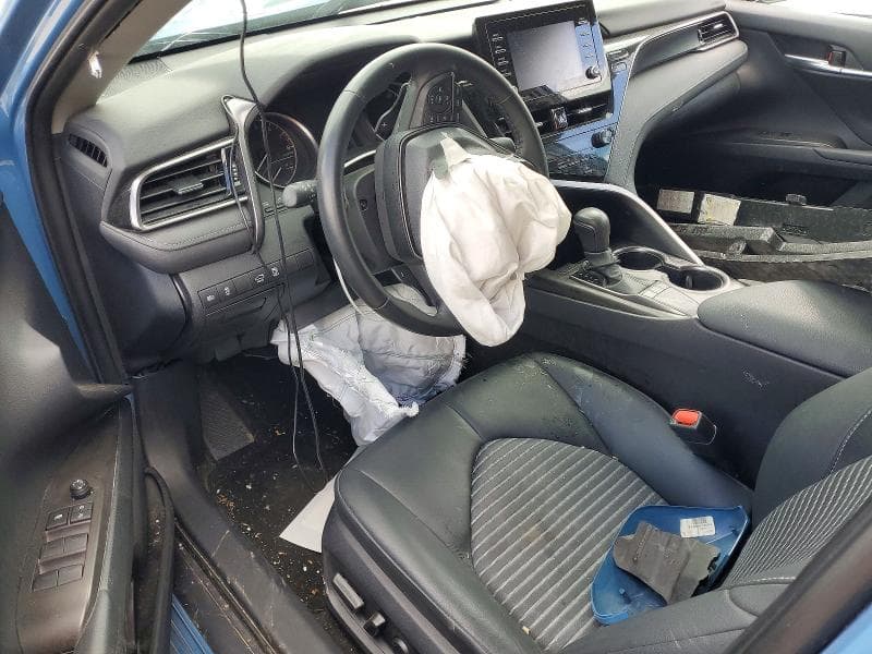 2024 TOYOTA CAMRY SE 8