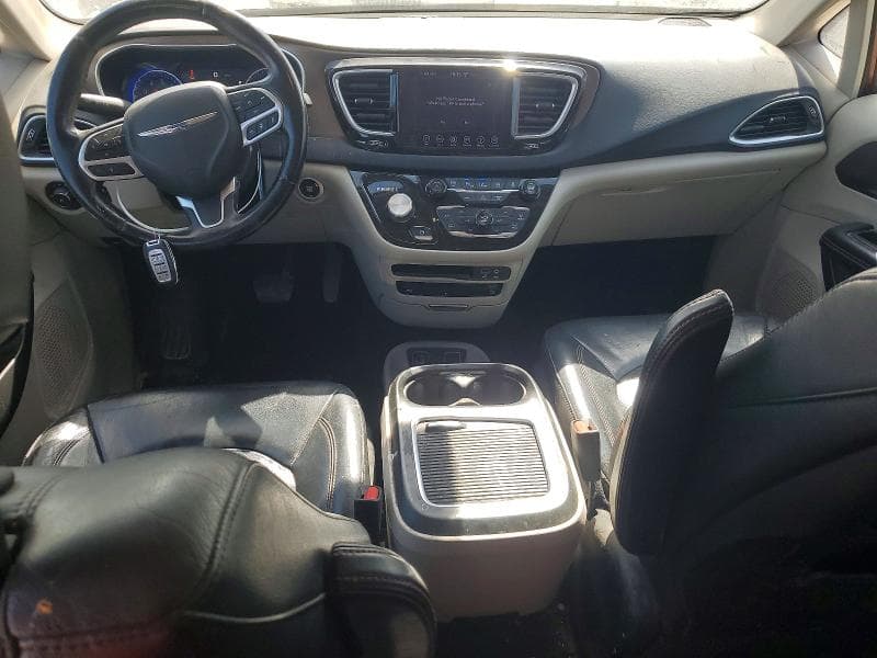2018 CHRYSLER PACIFICA TOURING L PLUS 8