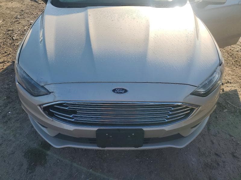 2017 FORD FUSION SE 11