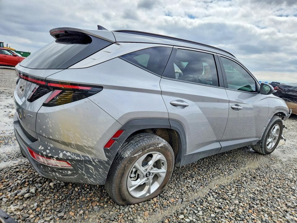 2022 HYUNDAI TUCSON 3