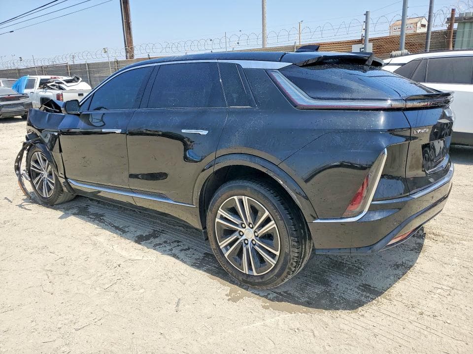 2024 CADILLAC LYRIQ LUXURY 2
