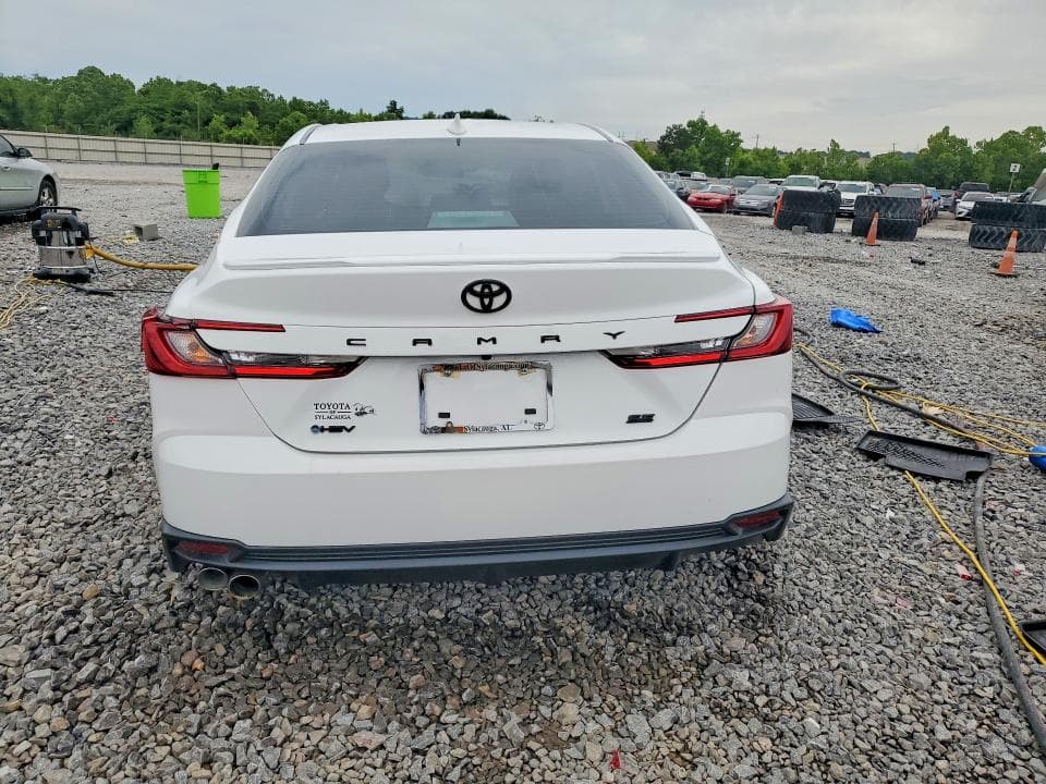 2025 TOYOTA CAMRY SE 6
