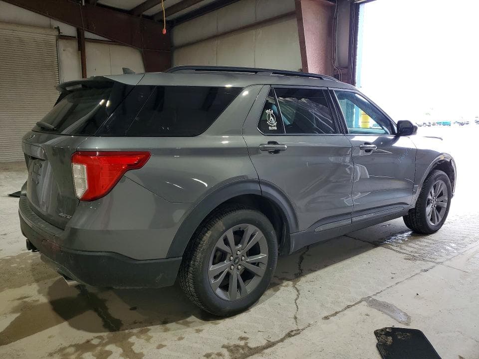 2022 FORD EXPLORER XLT 3