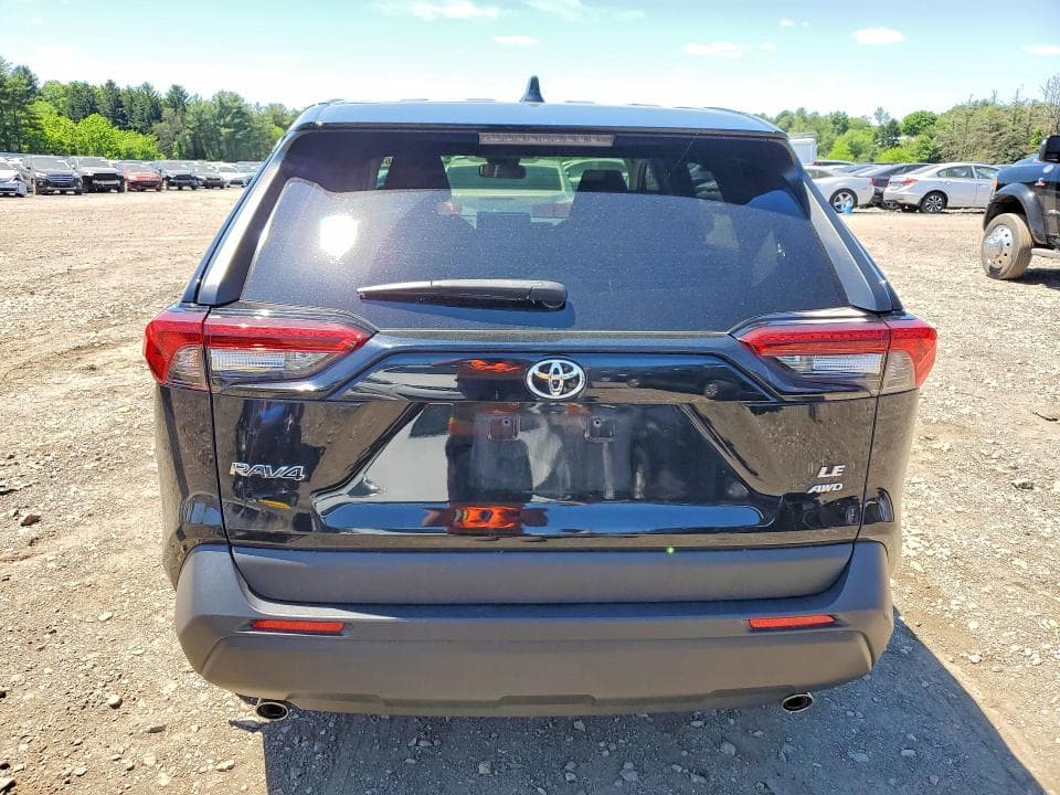 2022 TOYOTA RAV4 LE 6