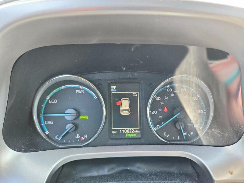 2017 TOYOTA RAV4 HV LIMITED 9