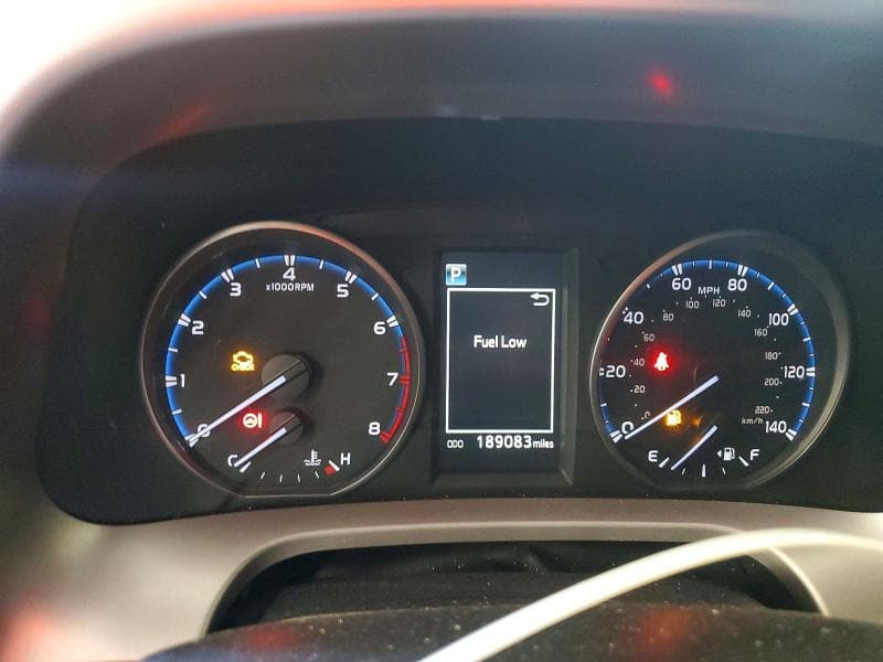 2017 TOYOTA RAV4 LE 9
