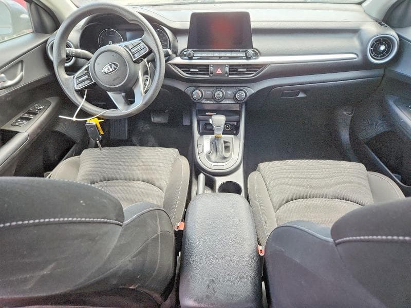 2021 KIA FORTE FE 8