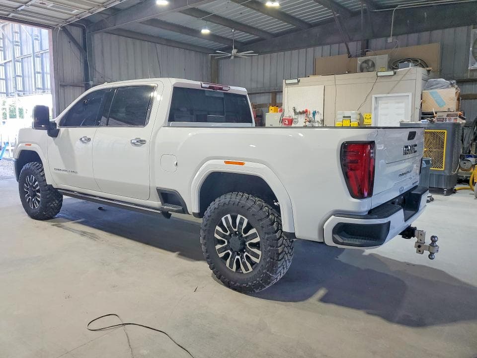2025 GMC SIERRA K2500 DENALI ULTIMATE 2