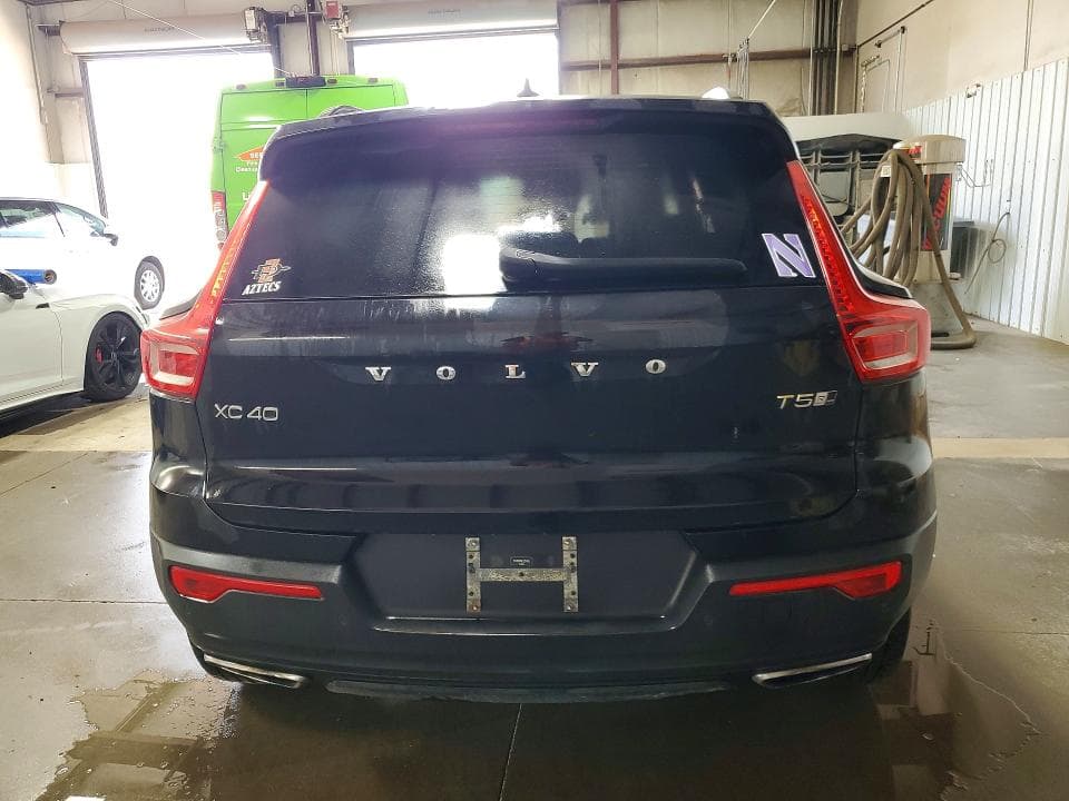 2020 VOLVO XC40 T5 R-DESIGN 6