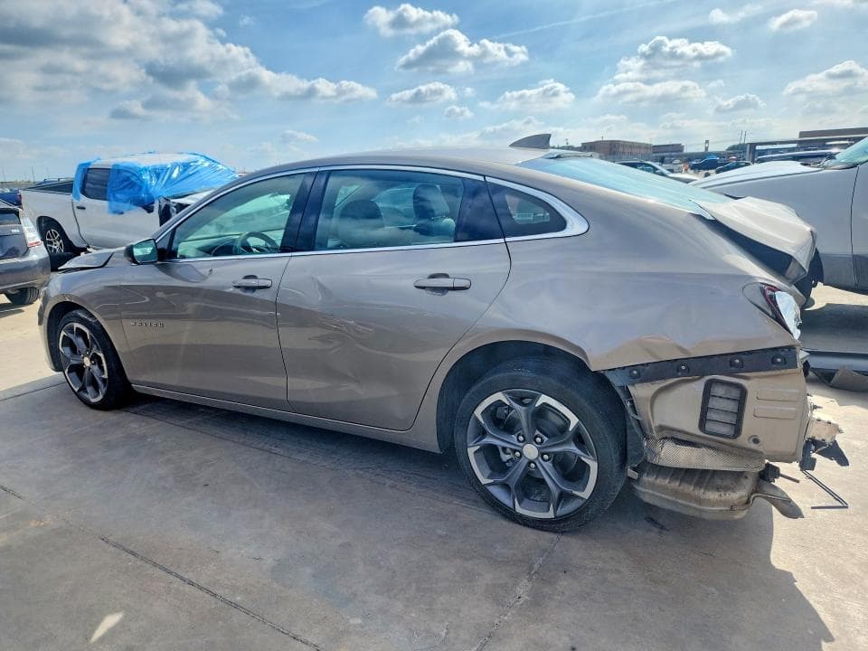 2022 CHEVROLET MALIBU LT 2