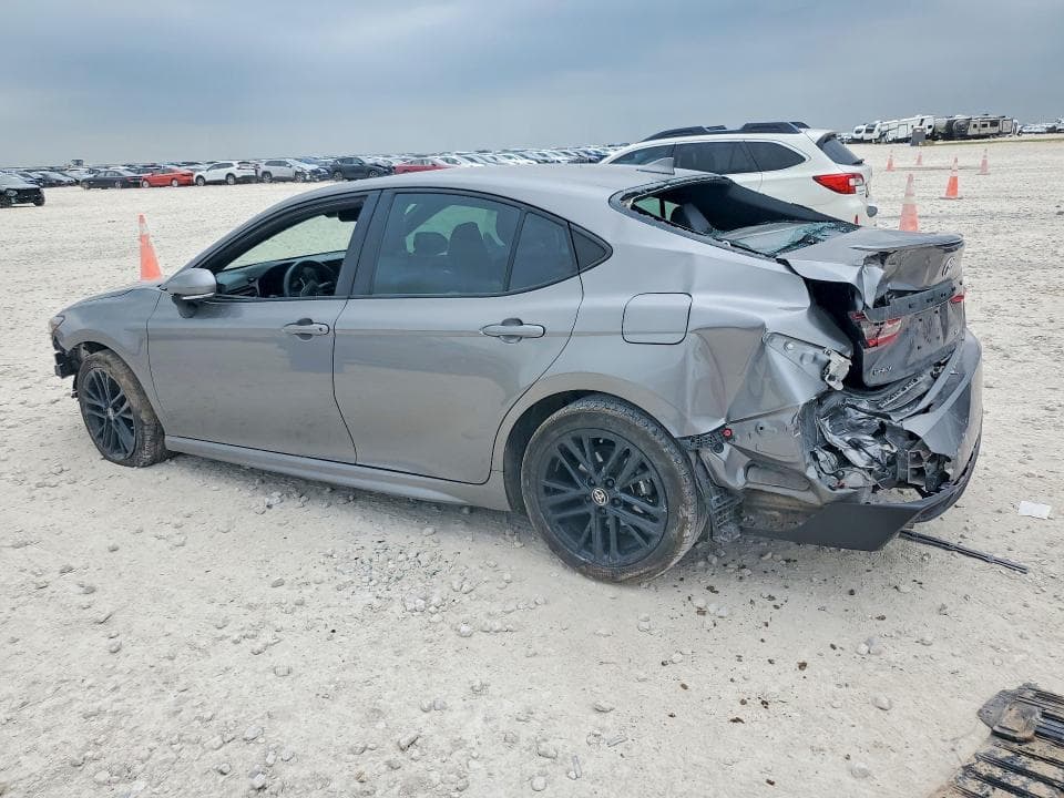 2025 TOYOTA CAMRY SE 2