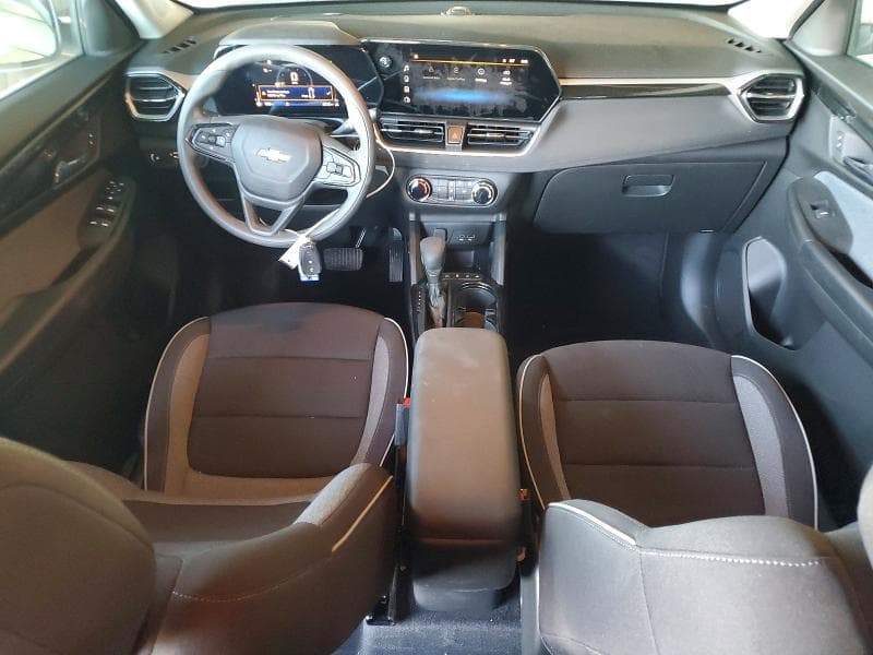 2026 CHEVROLET TRAILB LS/ 8