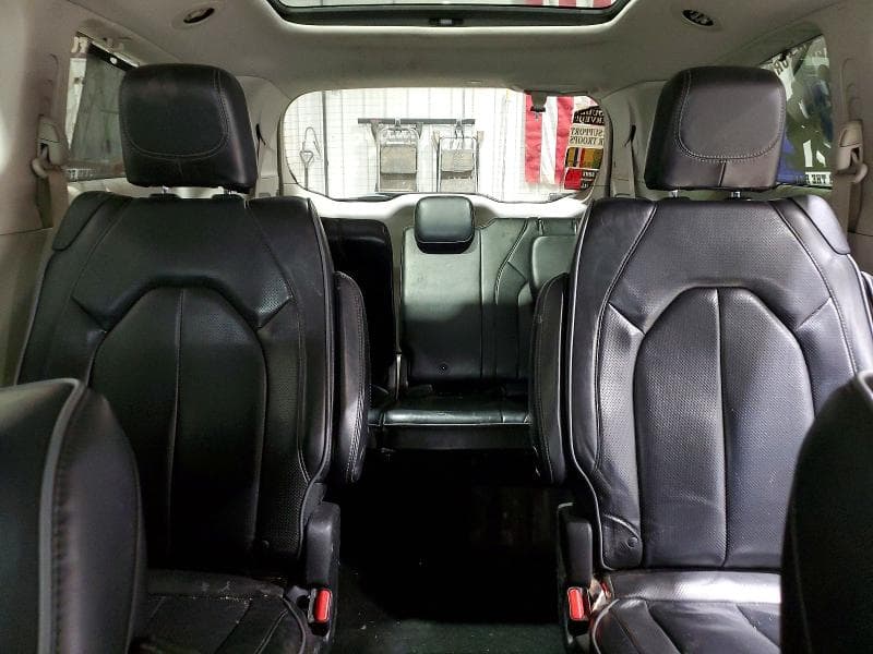 2018 CHRYSLER PACIFICA LIMITED 10