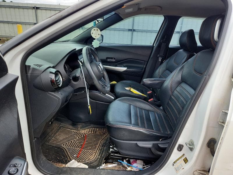 2019 NISSAN KICKS SR 7