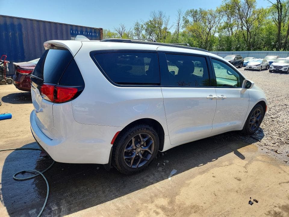 2020 CHRYSLER PACIFICA TOURING L PLUS 3
