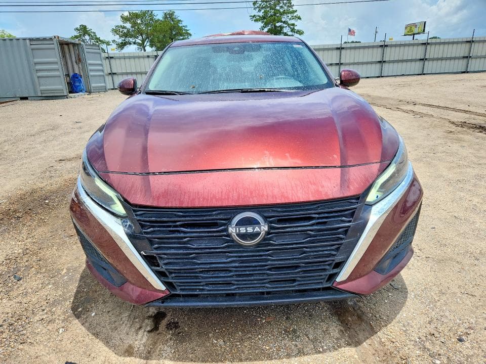 2023 NISSAN ALTIMA SV 5
