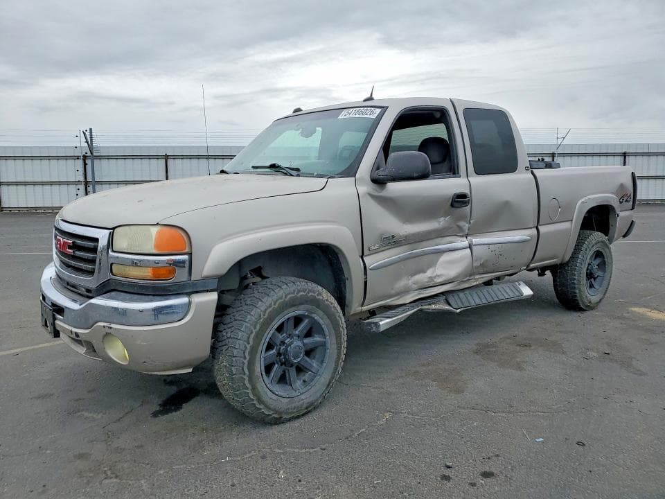 2005 GMC SIERRA - 1