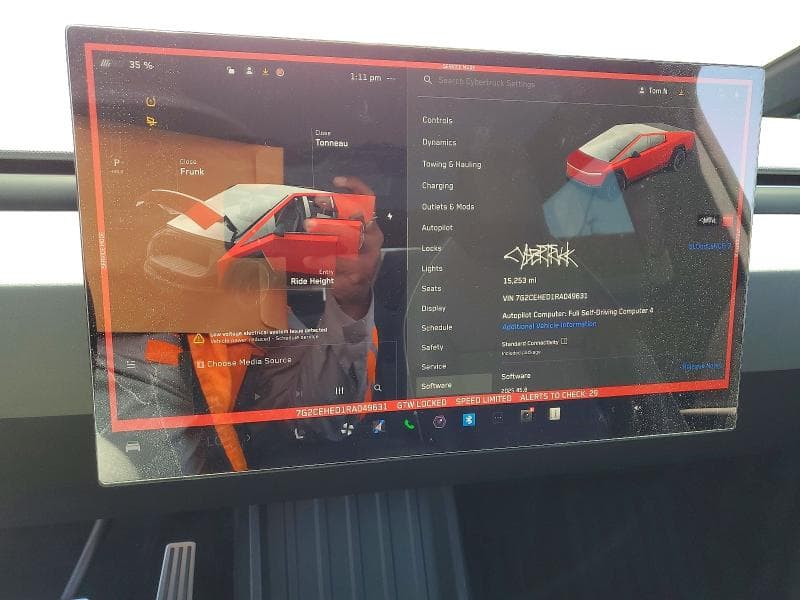 2024 TESLA CYBERTRUCK 9