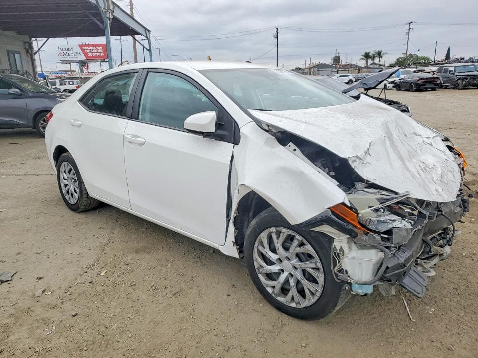 2017 TOYOTA COROLLA LE 4
